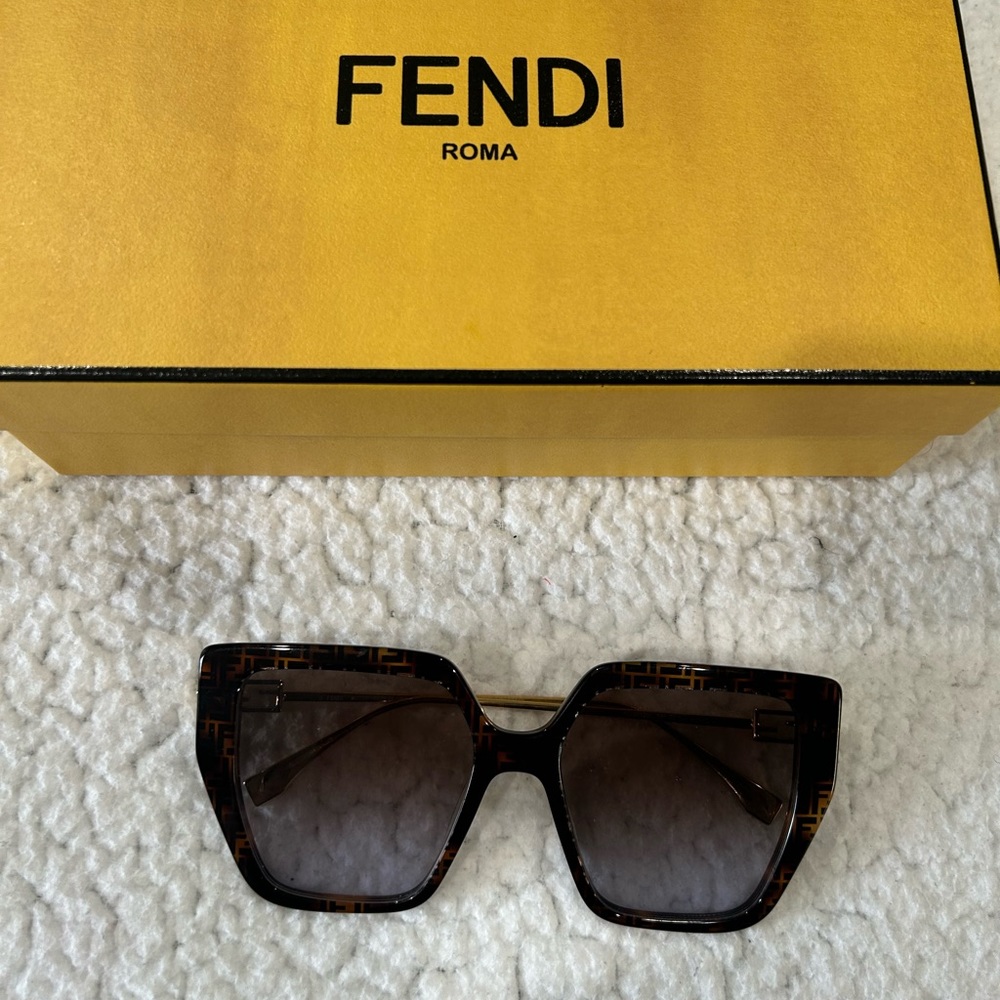 authentic Fendi oversized sunglasses with original box, case, no scratches